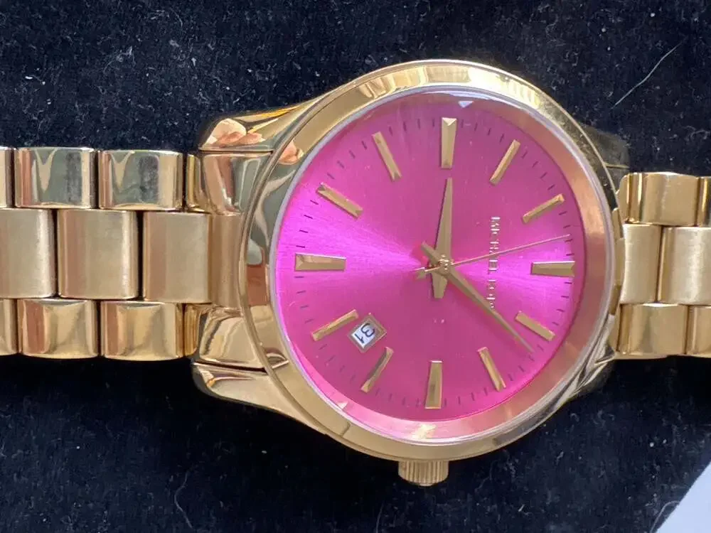 Michael Kors MK5801 Runway Gold Tone Stainless Steel Pink Dial Watch